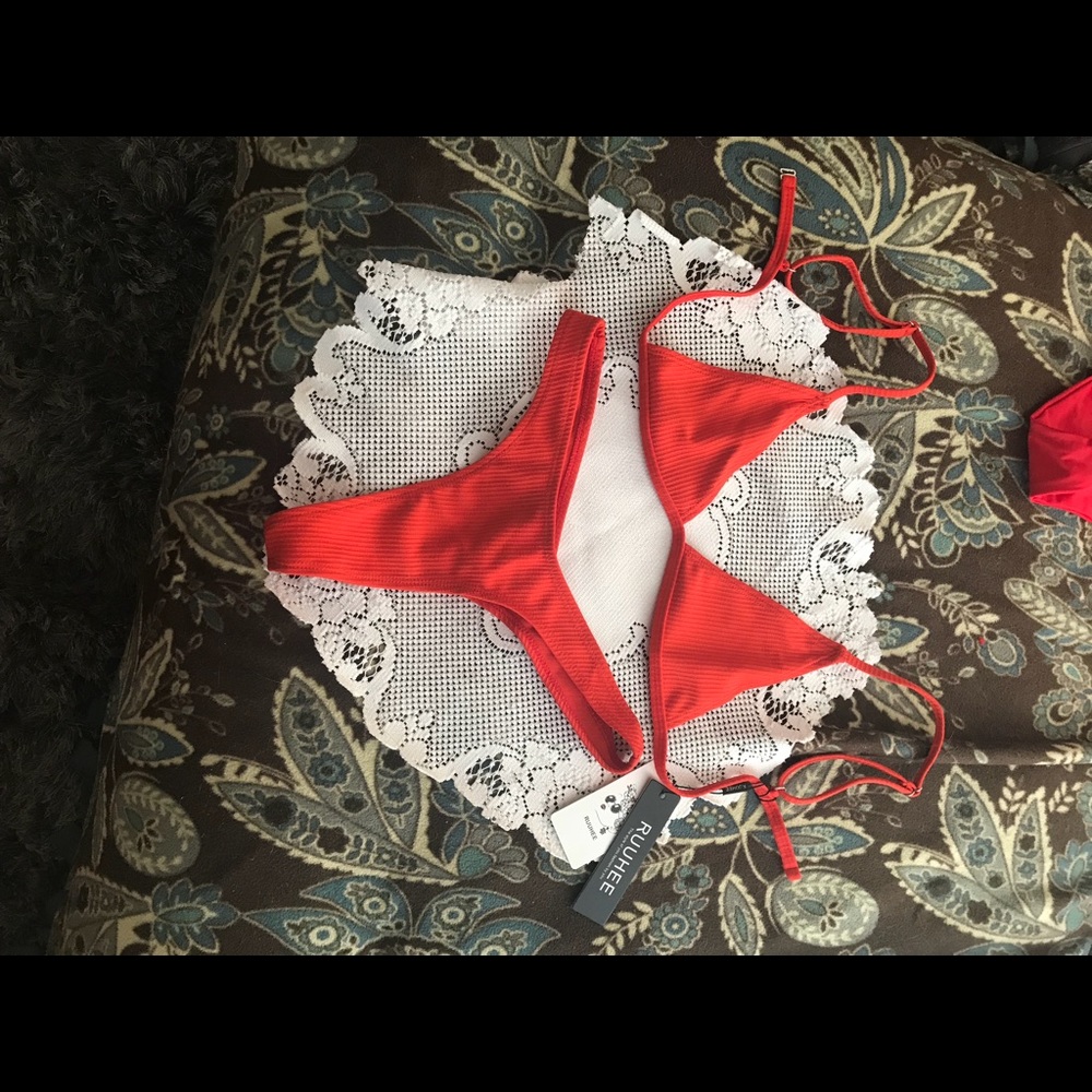 Bathing suit - Picture 2 of 2
